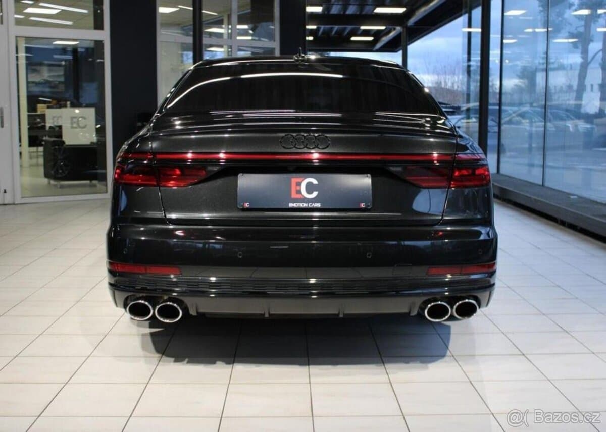 2021 Audi S8 - 5