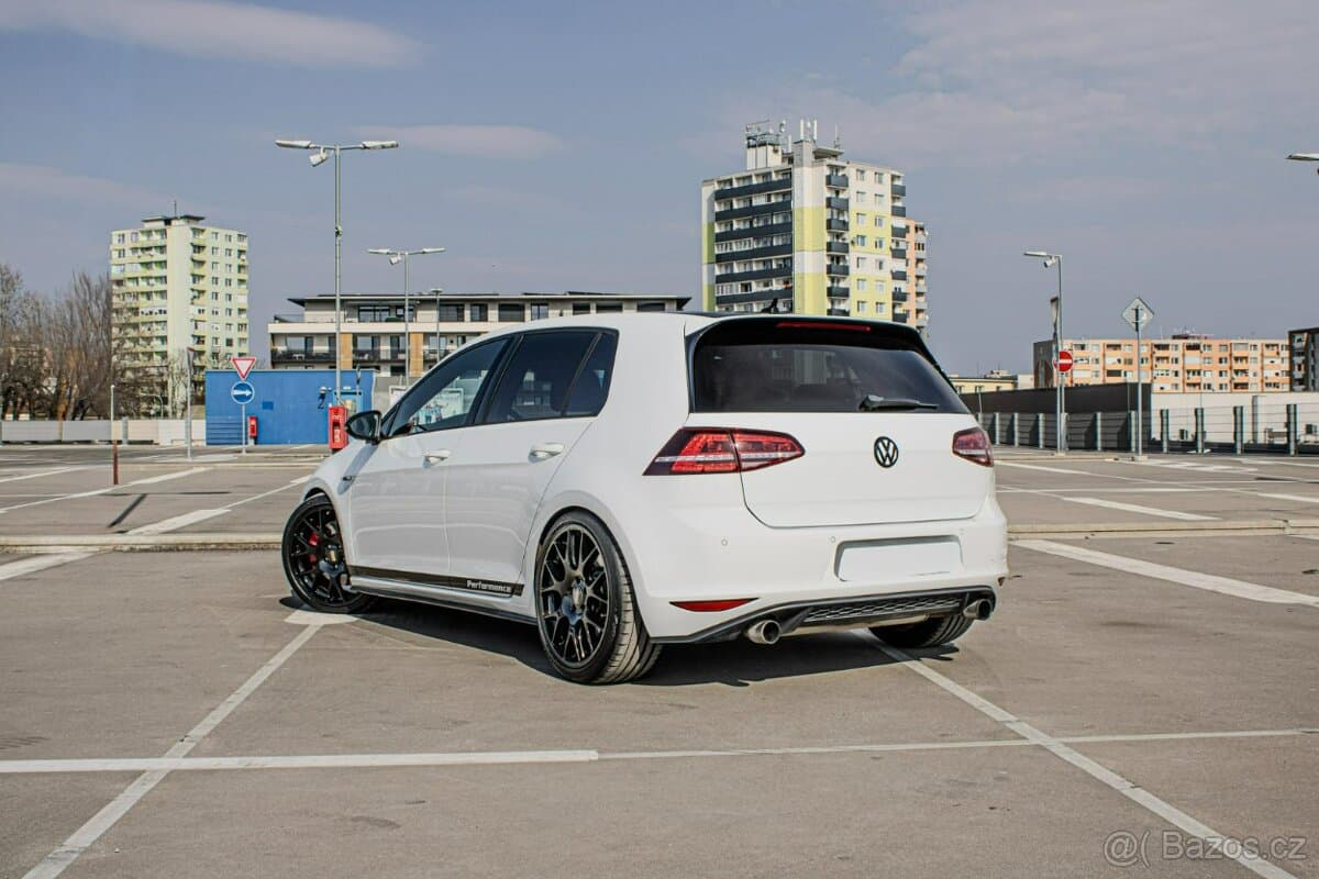 2016 Volkswagen GOLF - 5