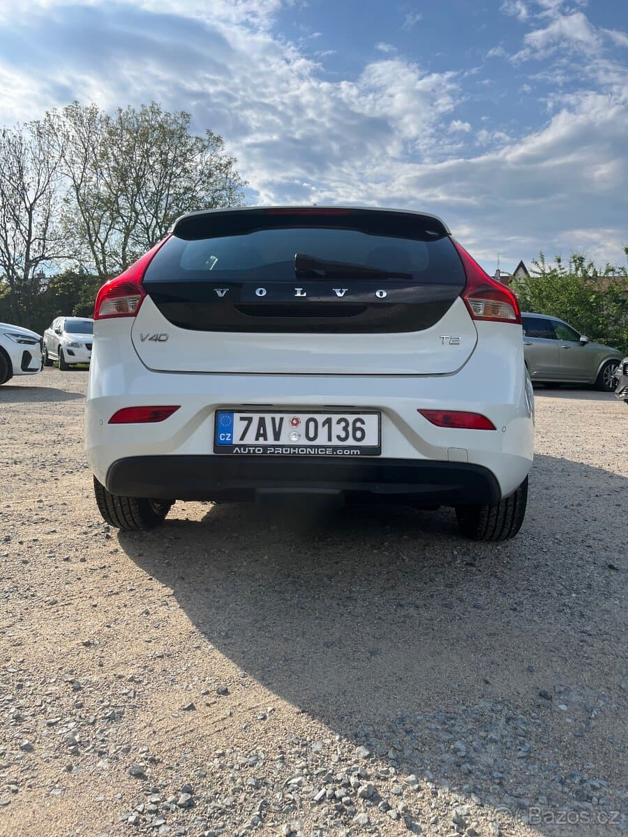 2017 Volvo V40 - 5