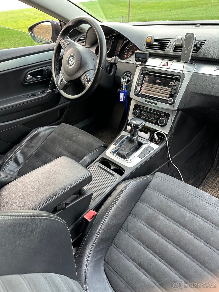 2010 Volkswagen PASSAT CC - 5