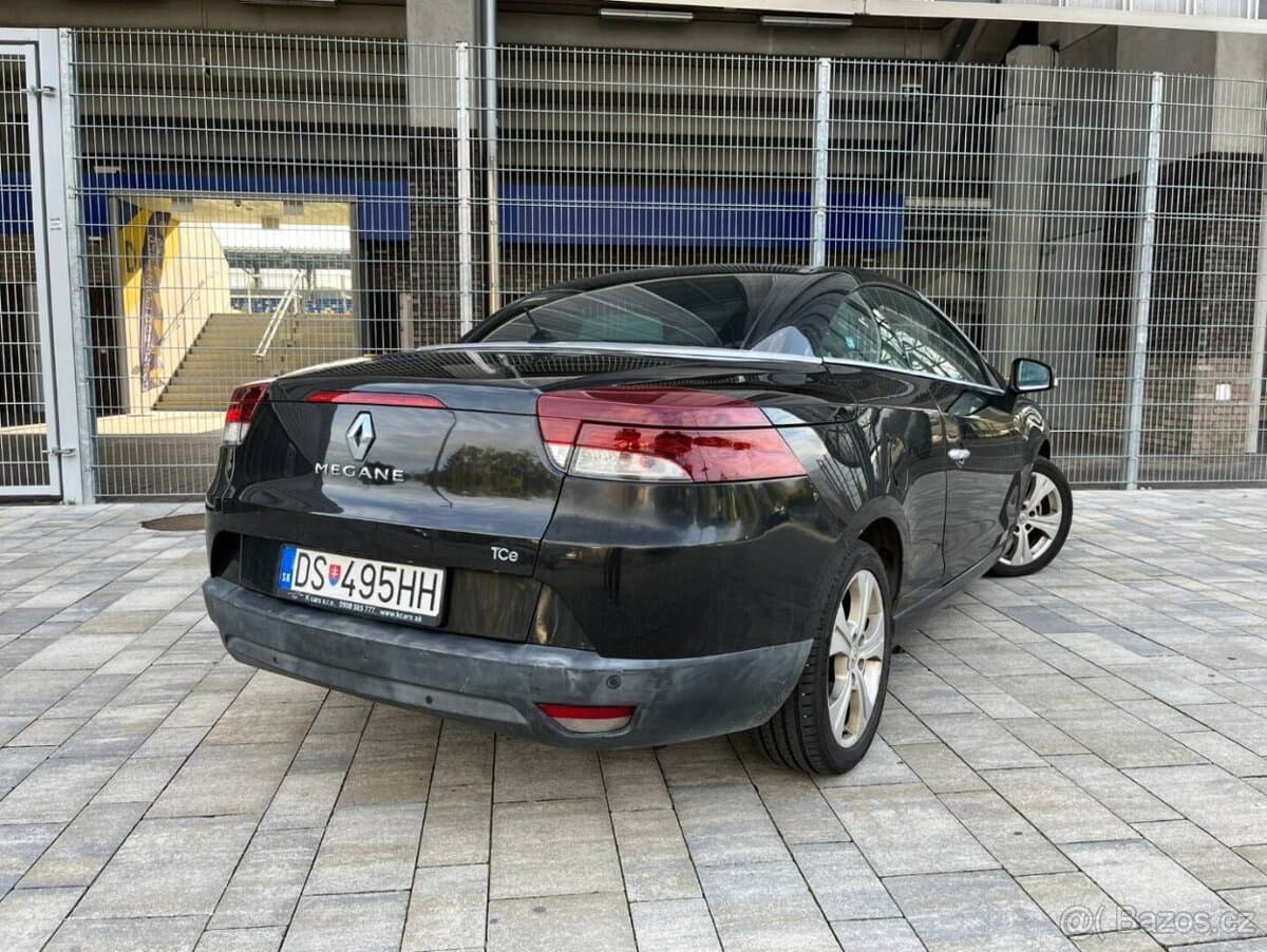 2010 Renault MEGANE - 5