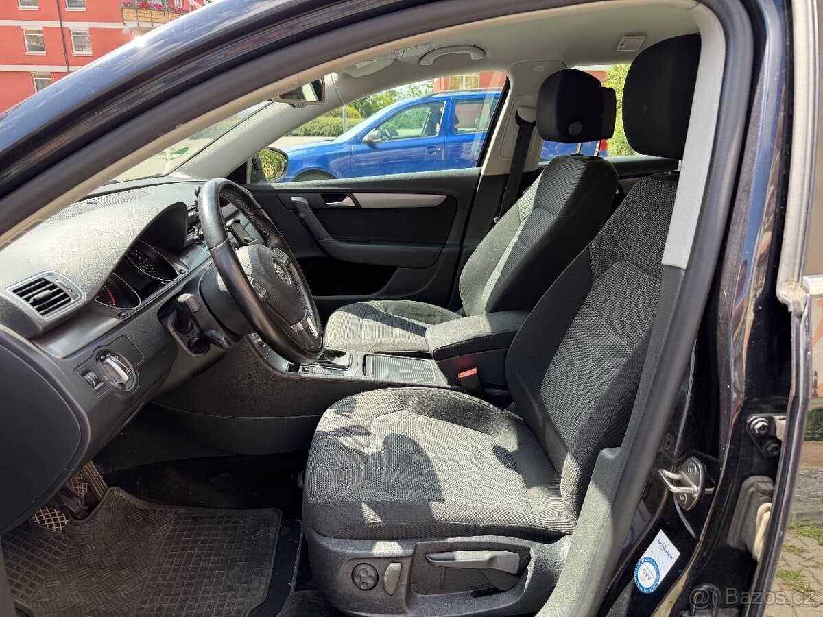 2014 Volkswagen PASSAT - 5