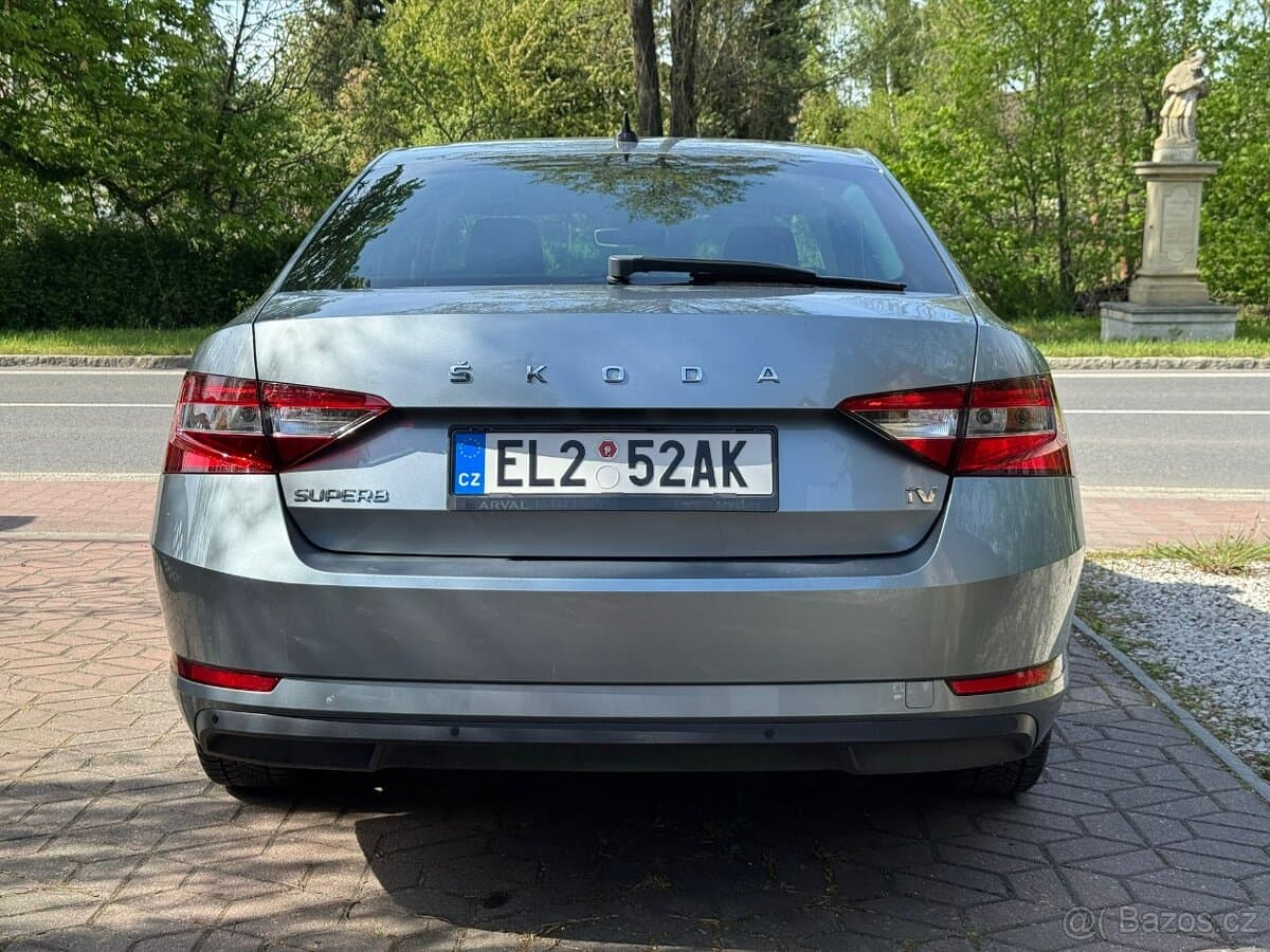 2020 Škoda SUPERB - 5