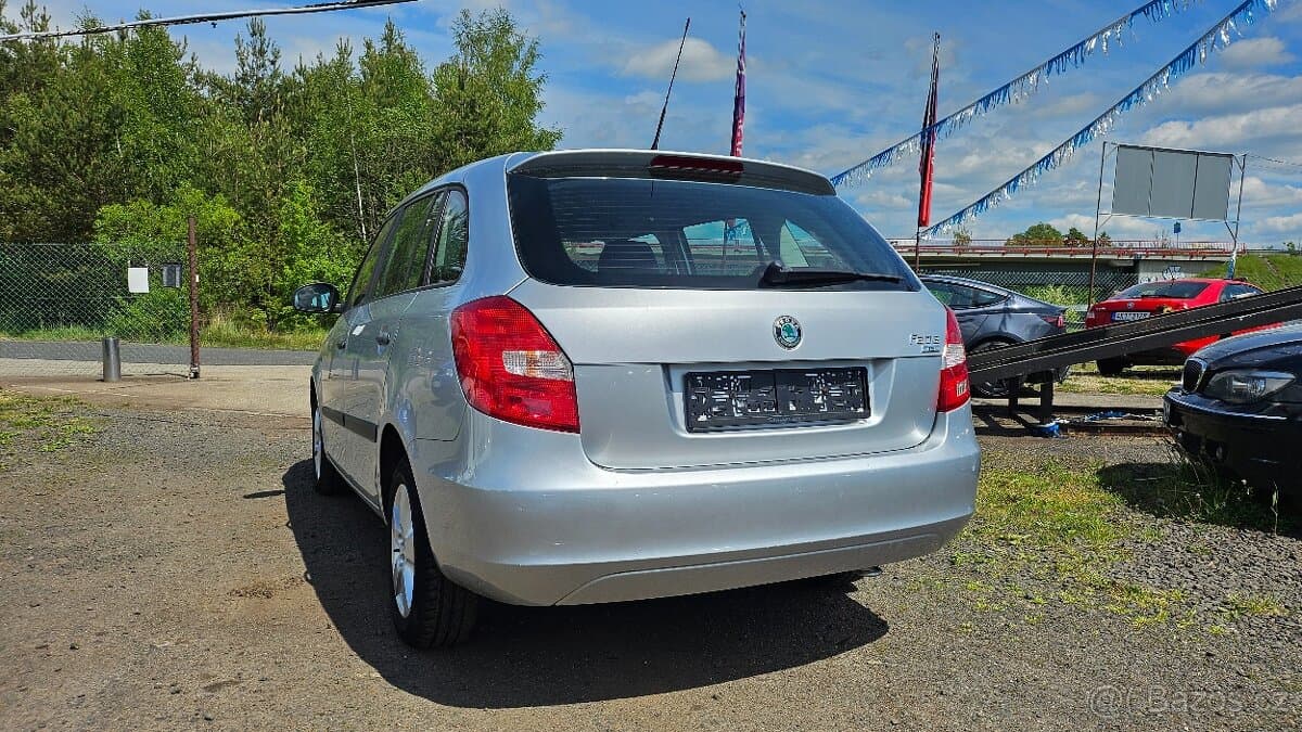 2011 Škoda FABIA - 5