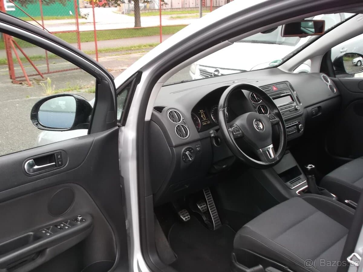 2011 Volkswagen GOLF - 5
