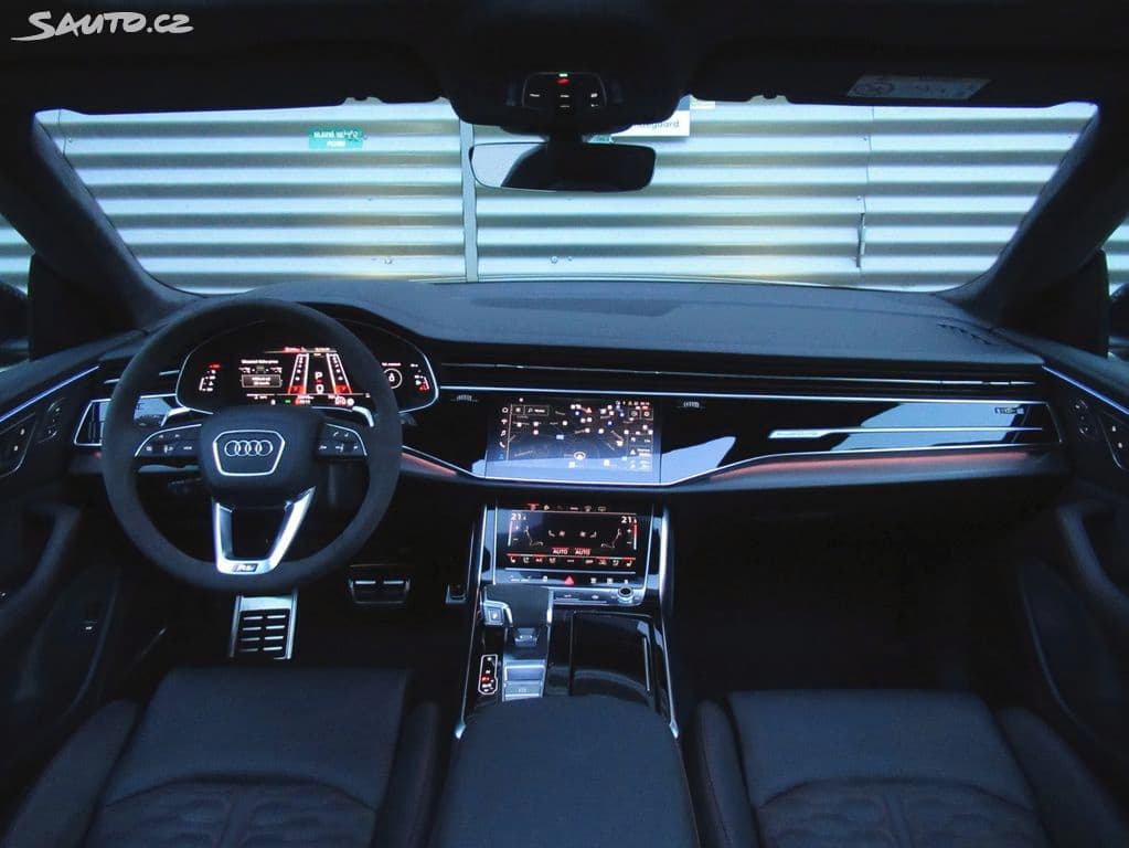 2022 Audi RS Q8 - 5