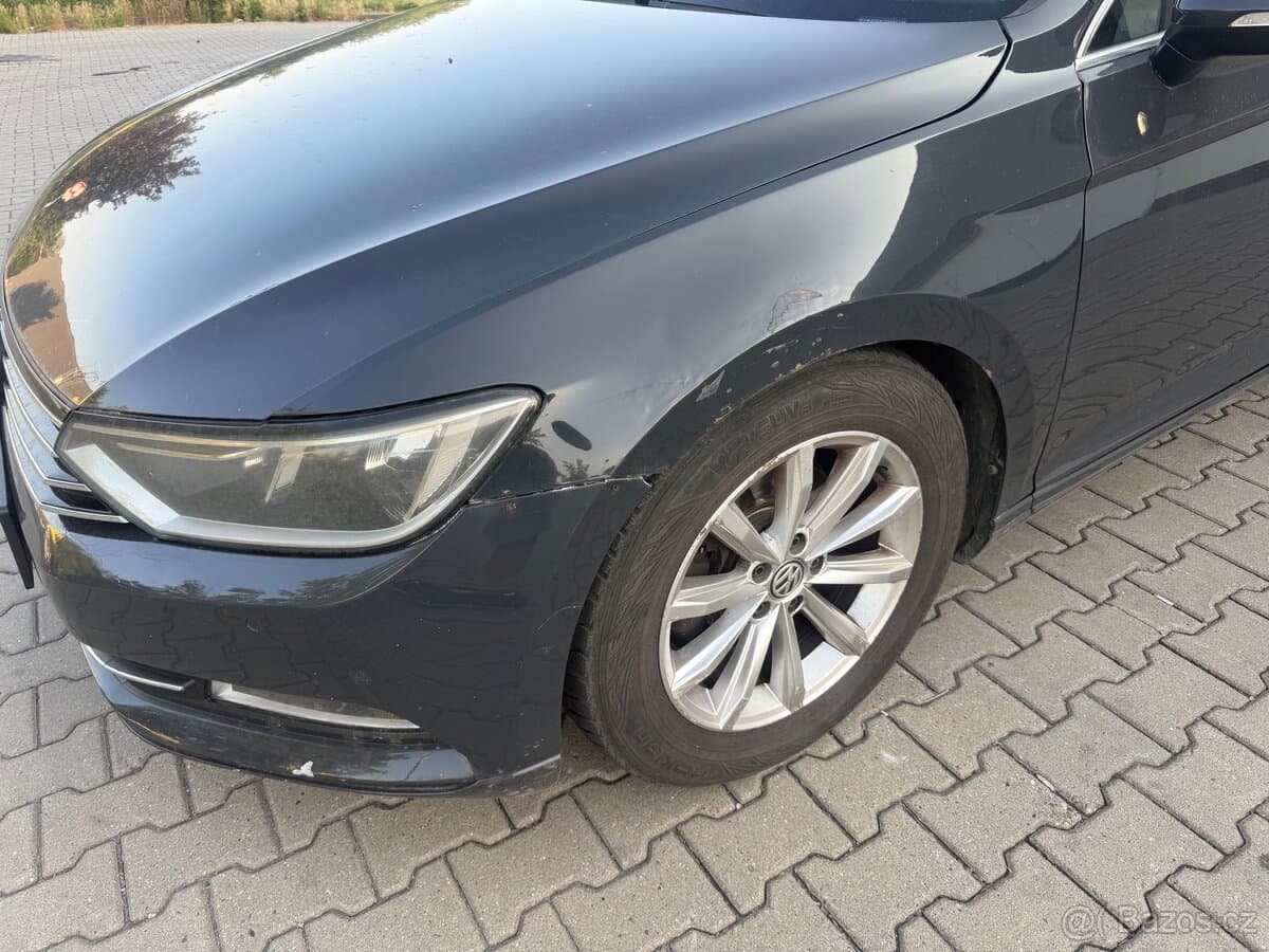 2015 Volkswagen PASSAT - 5