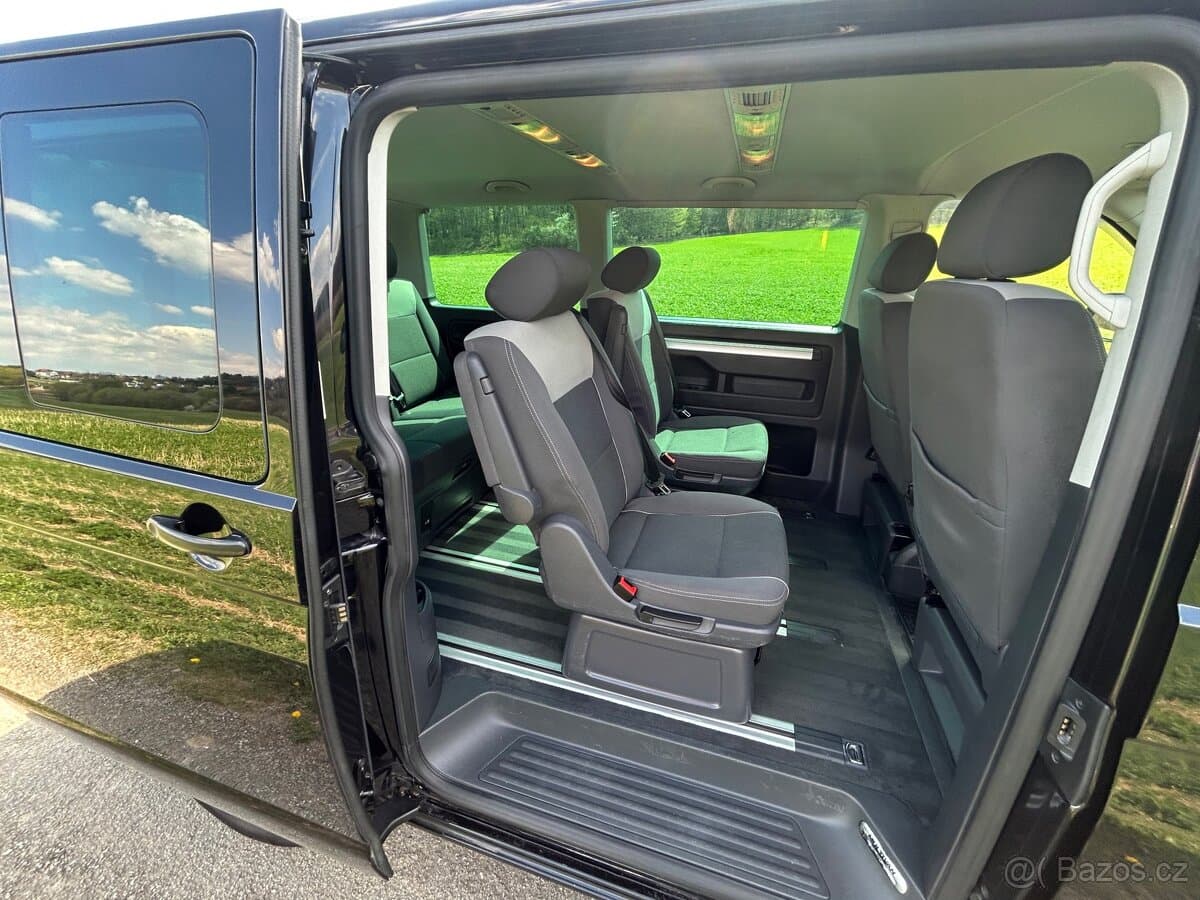 2012 Volkswagen MULTIVAN - 5