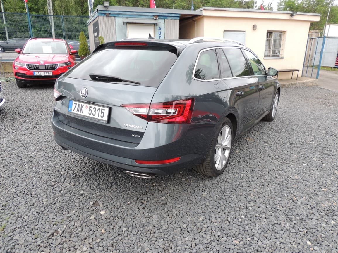 2019 Škoda SUPERB - 5