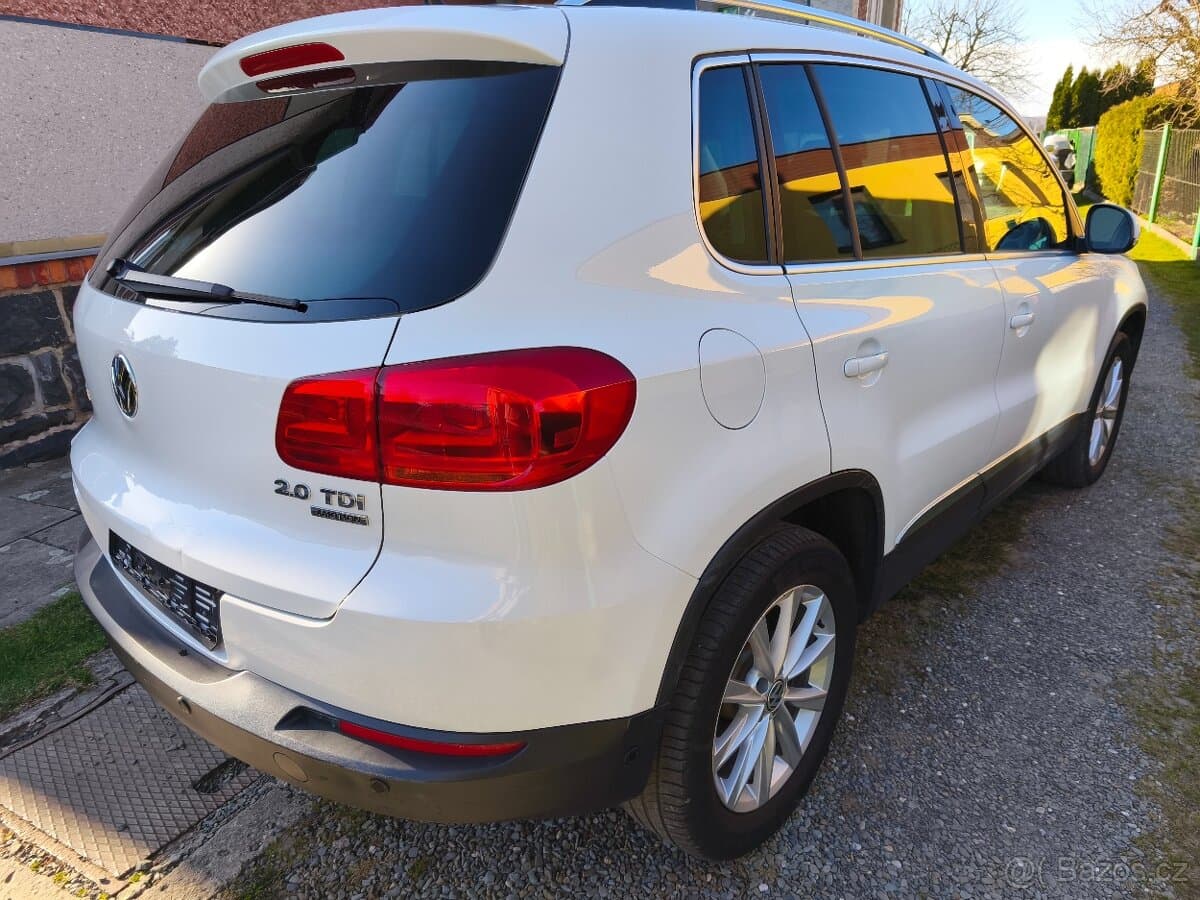 2010 Volkswagen TIGUAN - 5