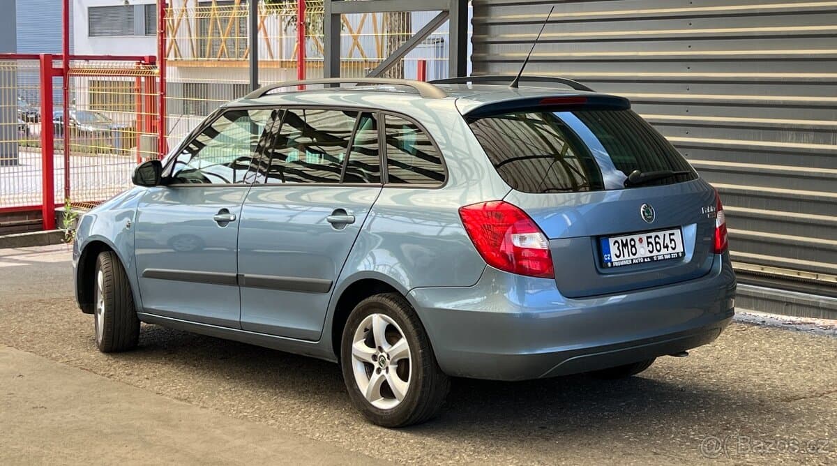 2010 Škoda FABIA - 5