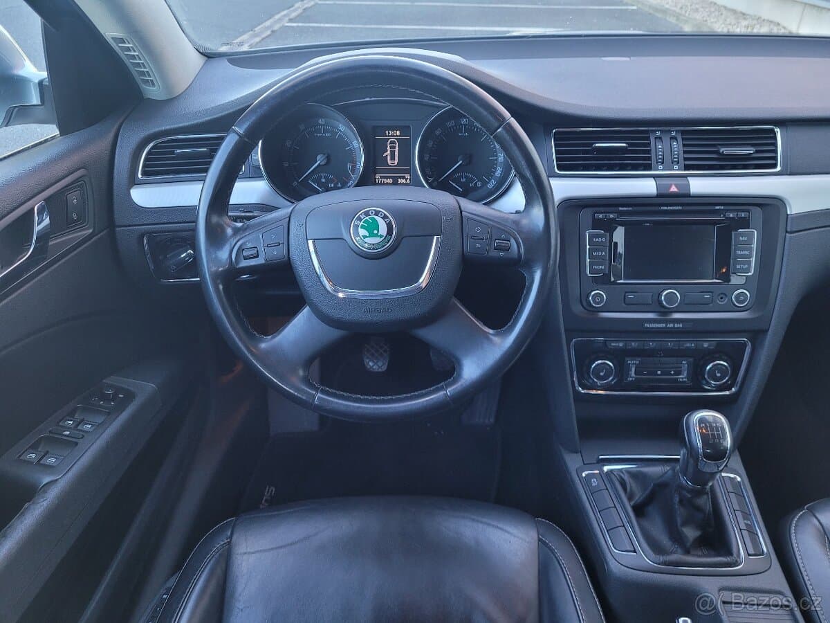2010 Škoda SUPERB - 5