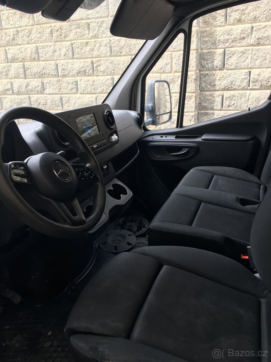Mercedes-Benz SPRINTER - 5