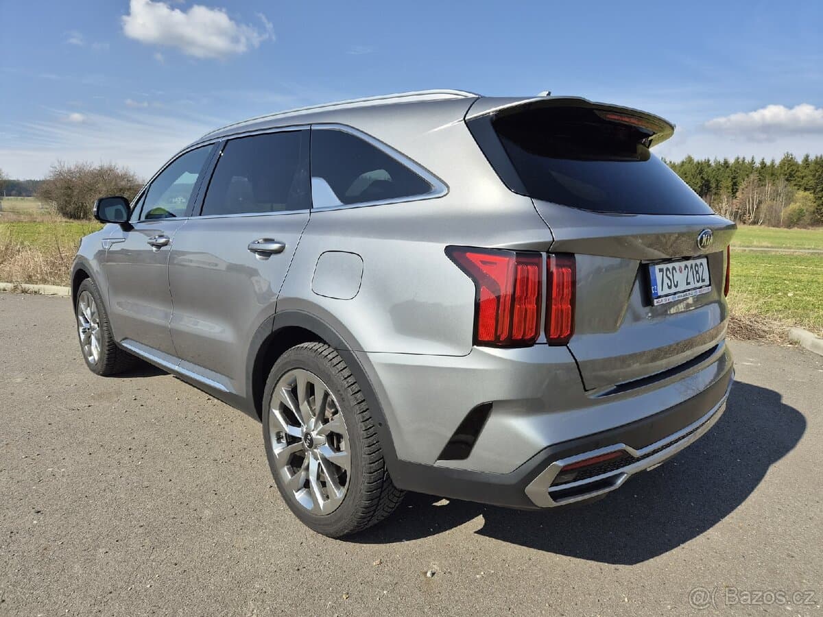 2021 Kia SORENTO - 5