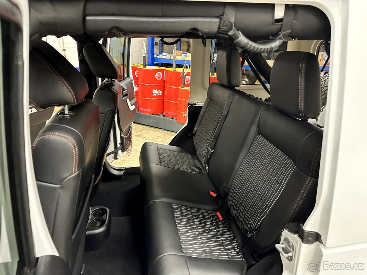 Jeep WRANGLER - 5