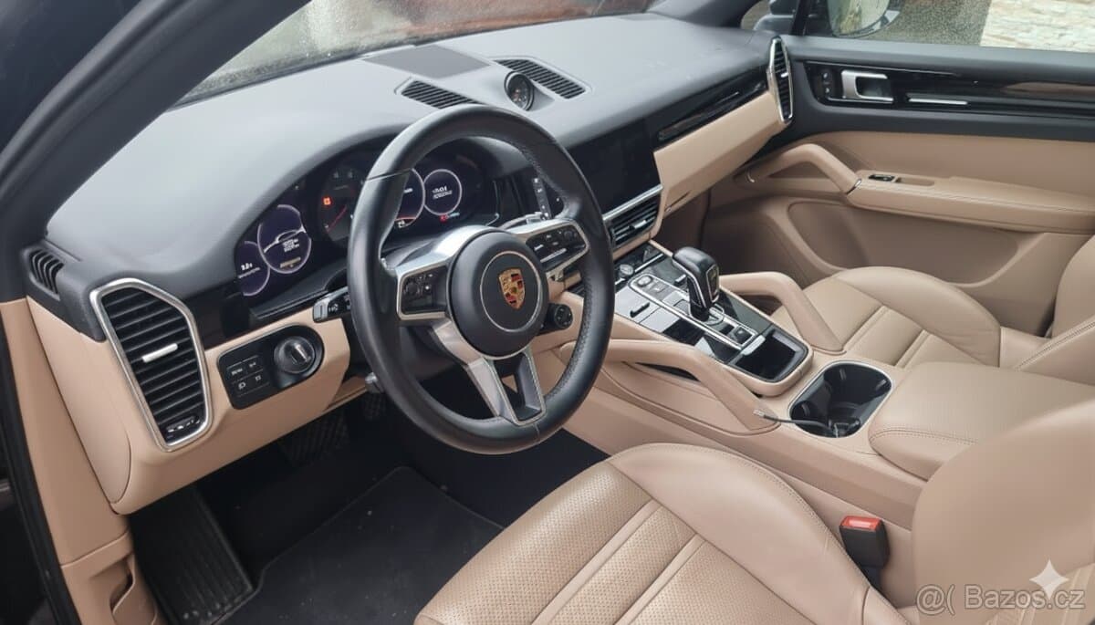 2021 Porsche CAYENNE - 5