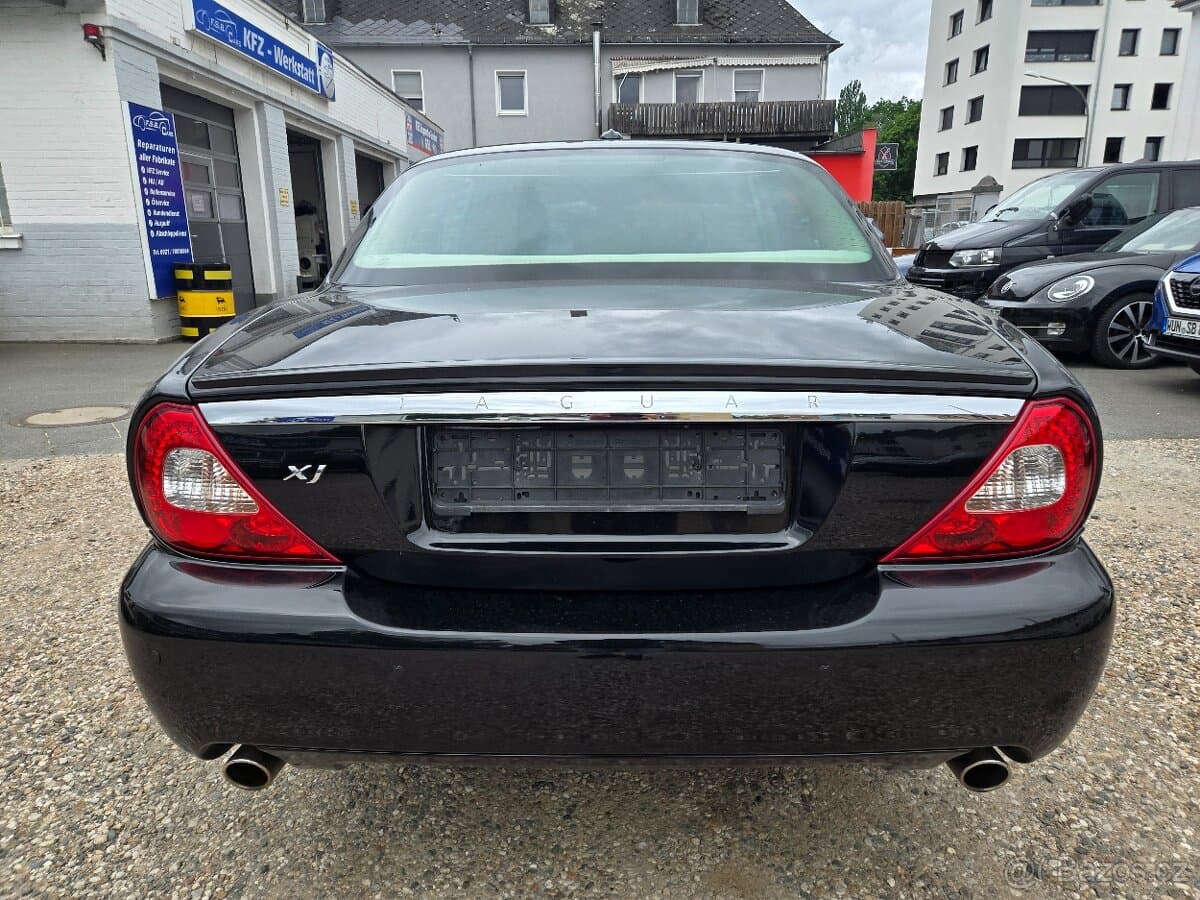 2008 Jaguar XJ - 5