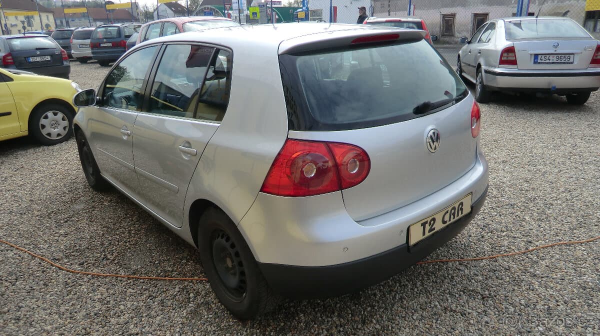 2004 Volkswagen GOLF - 5
