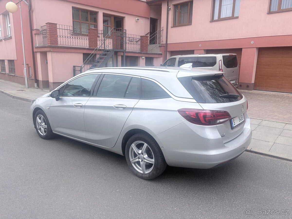 2017 Opel ASTRA - 5