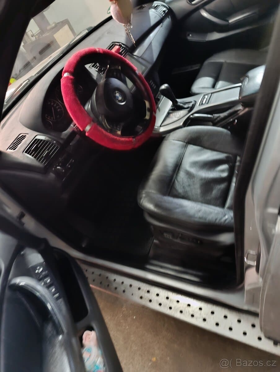 2004 BMW X5 - 5