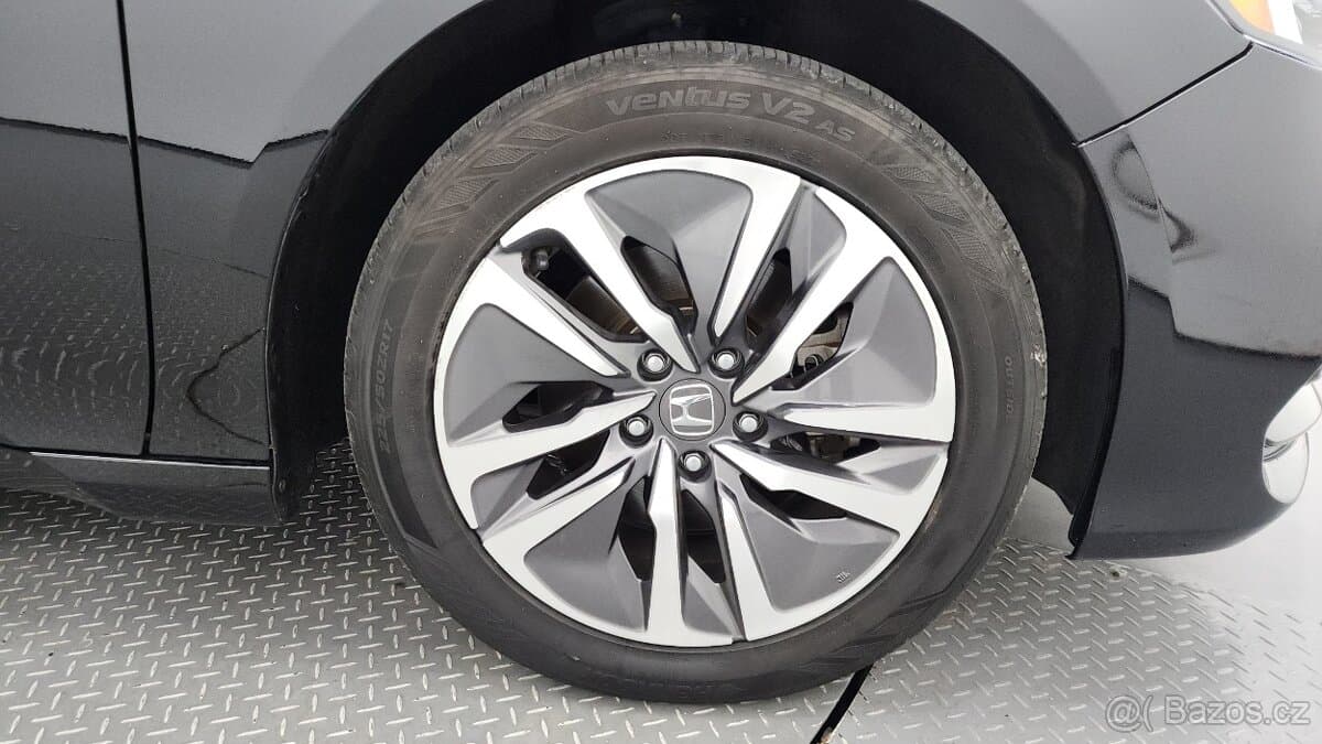 2018 Honda ACCORD - 5