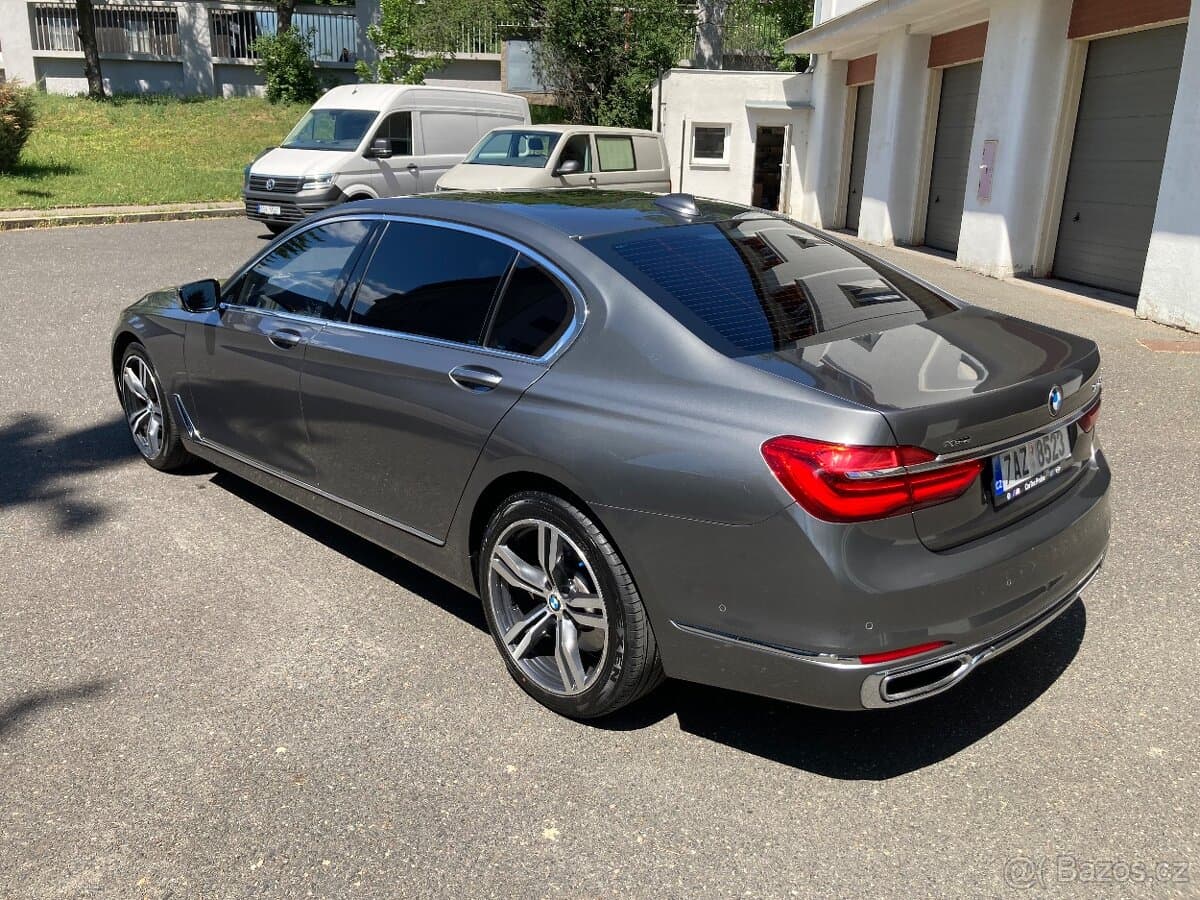 2016 BMW 7-SERIES - 5