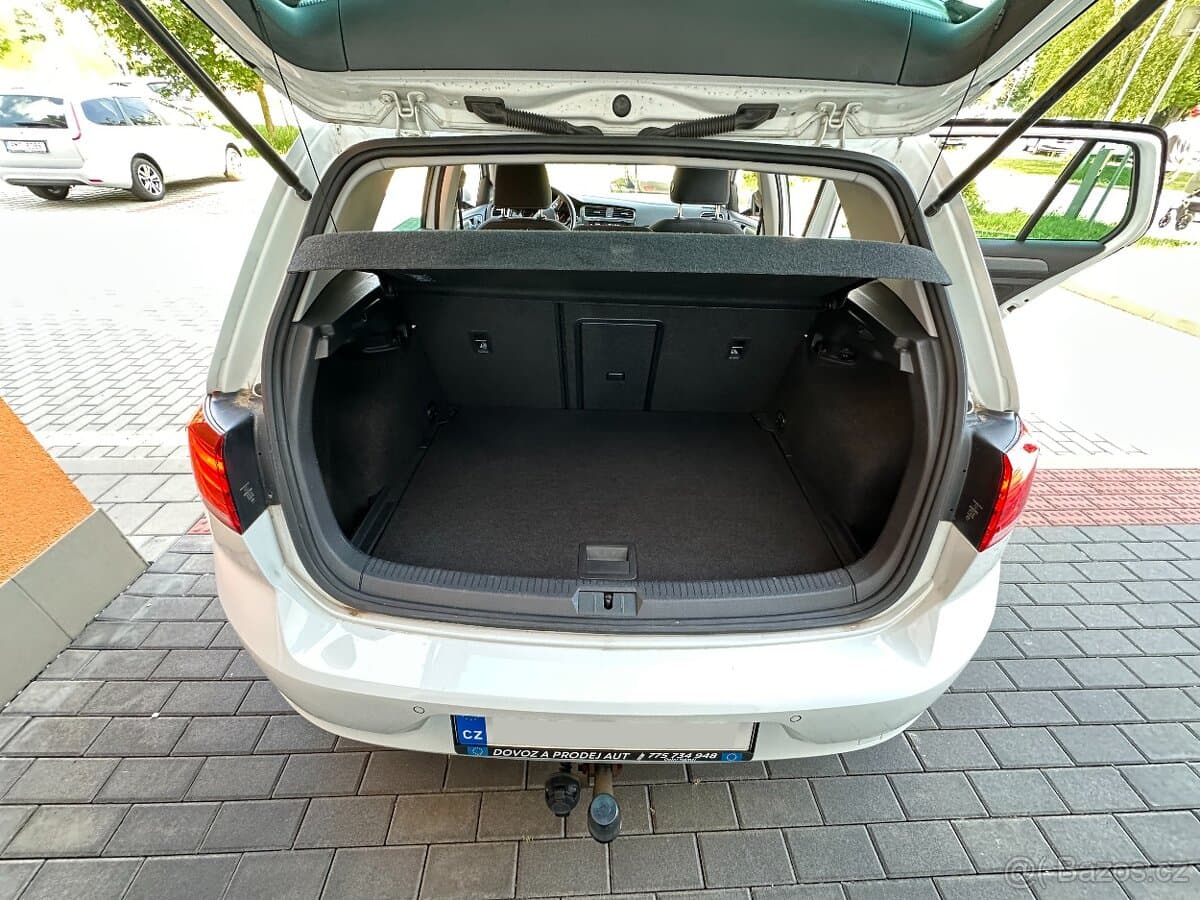 Volkswagen GOLF - 5