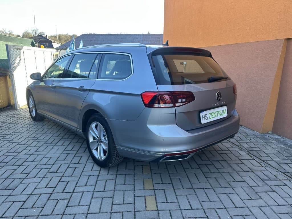 2021 Volkswagen PASSAT - 5