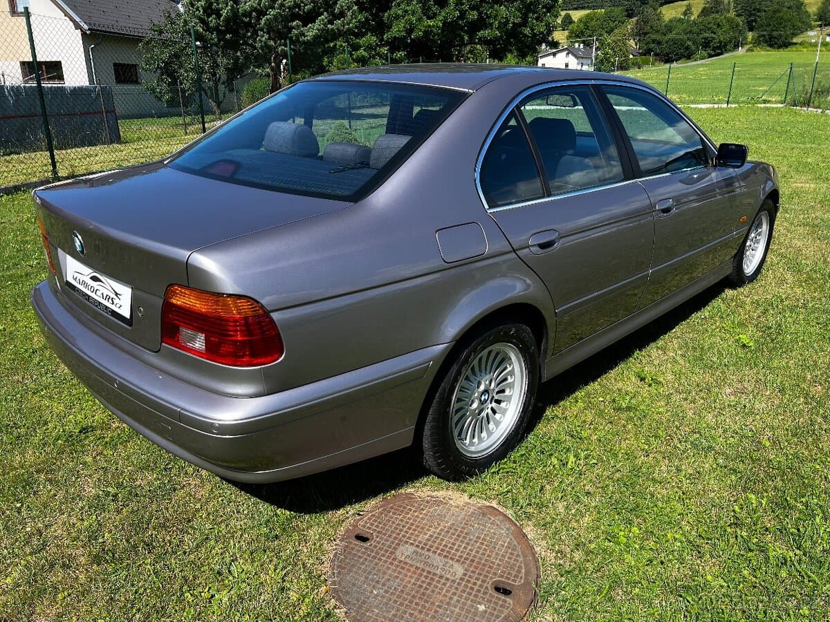 2001 BMW 5-SERIES - 5