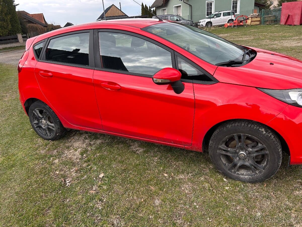 2015 Ford FIESTA - 5