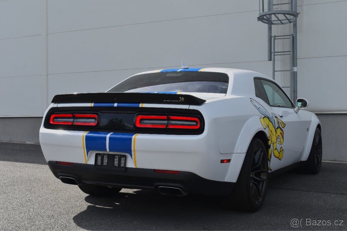 2020 Dodge CHALLENGER - 5