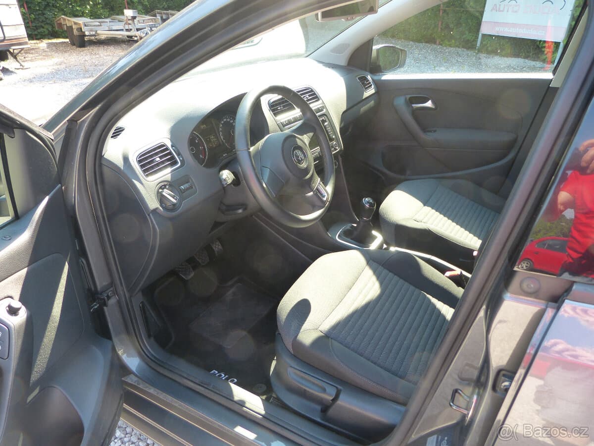 2013 Volkswagen POLO - 5