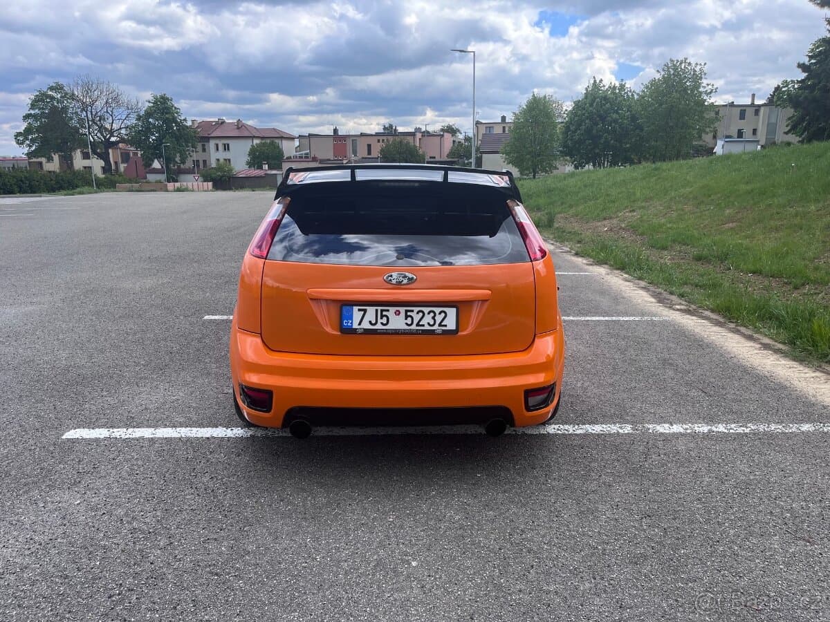2006 Ford FOCUS - 5