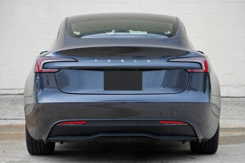 2024 Tesla MODEL 3 - 5