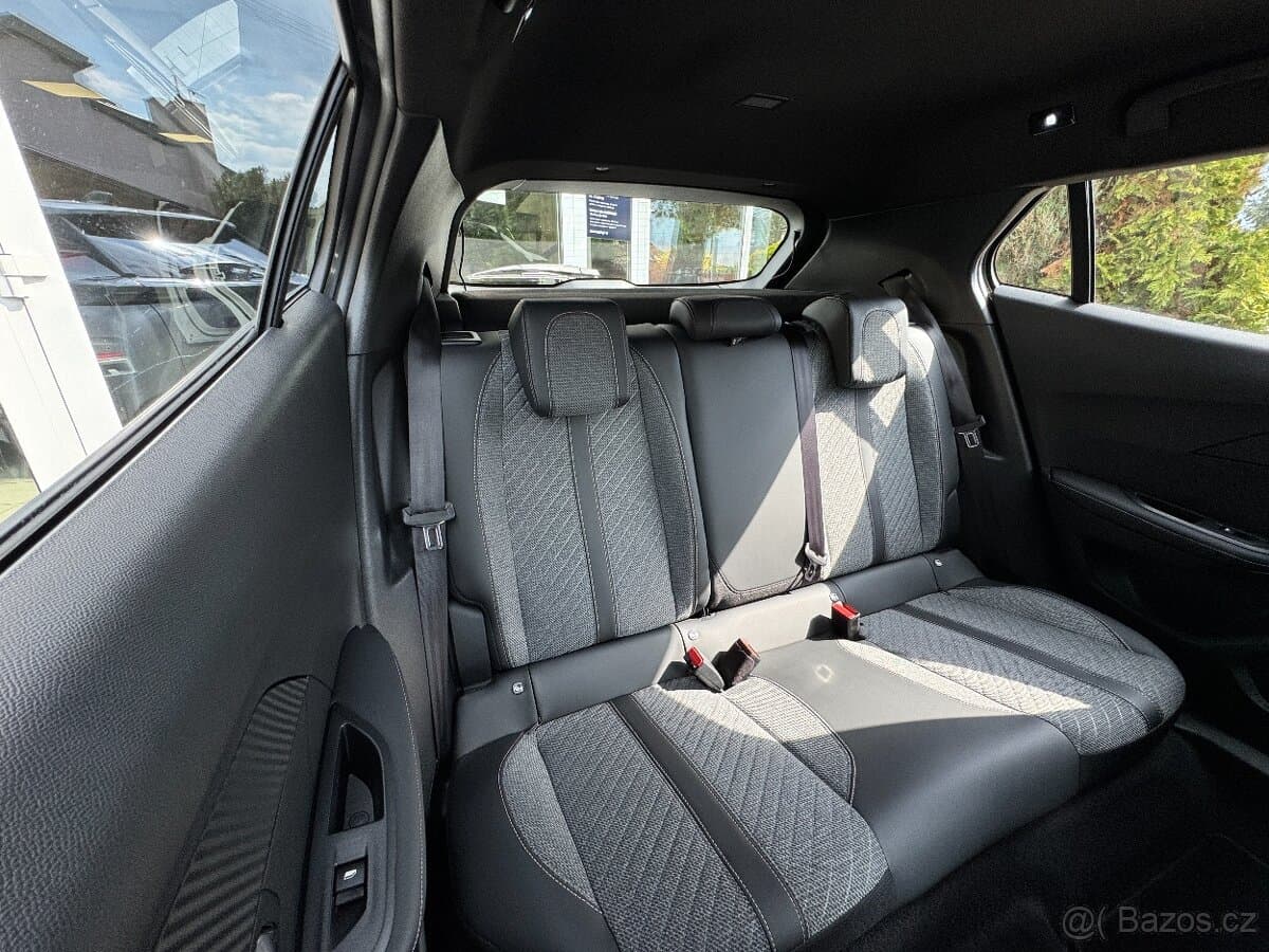 2024 Peugeot 2008 - 5