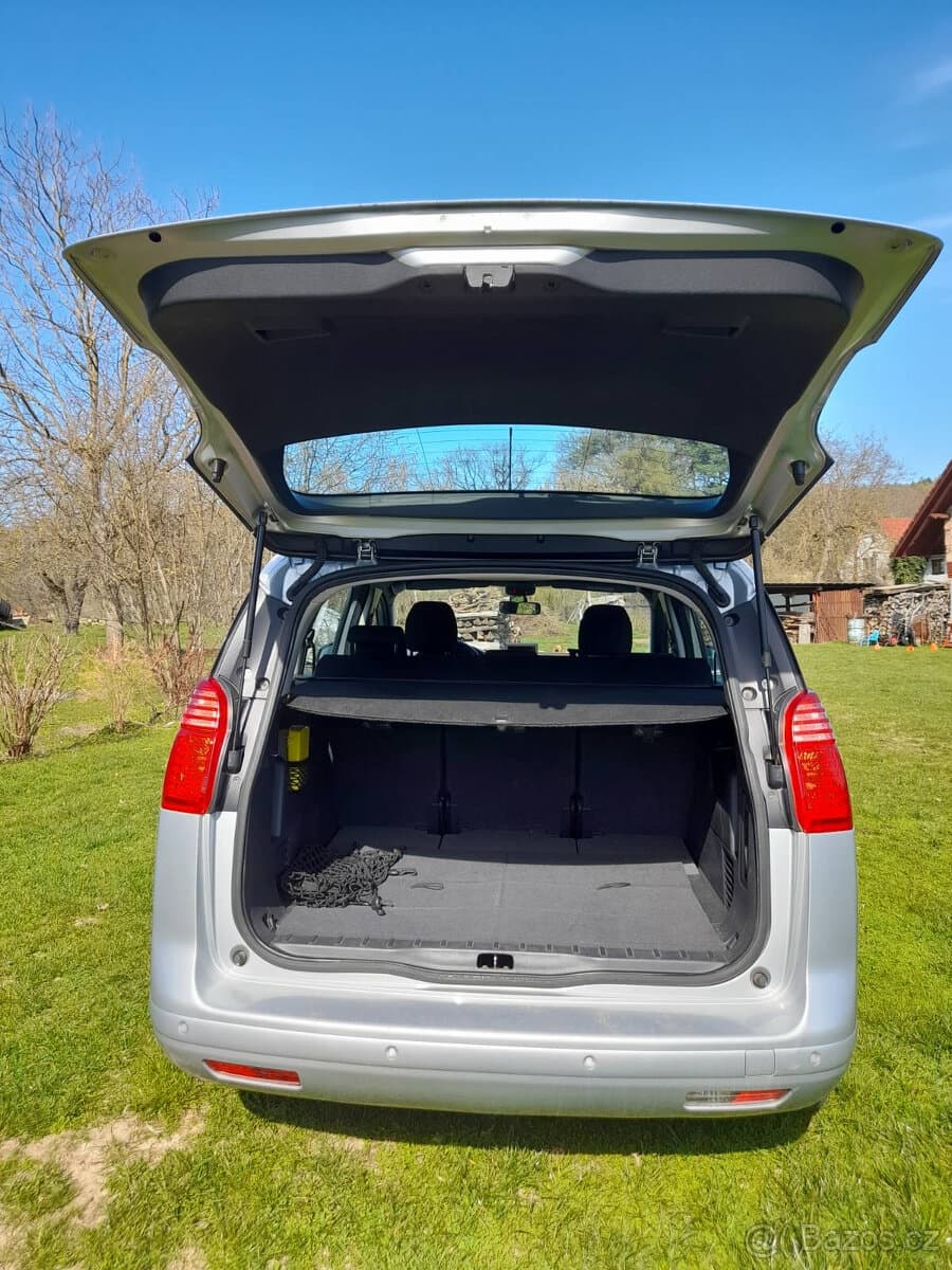 2010 Peugeot 5008 - 5