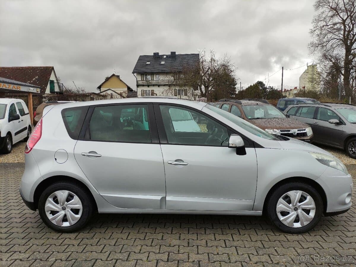 2010 Renault SCENIC - 5