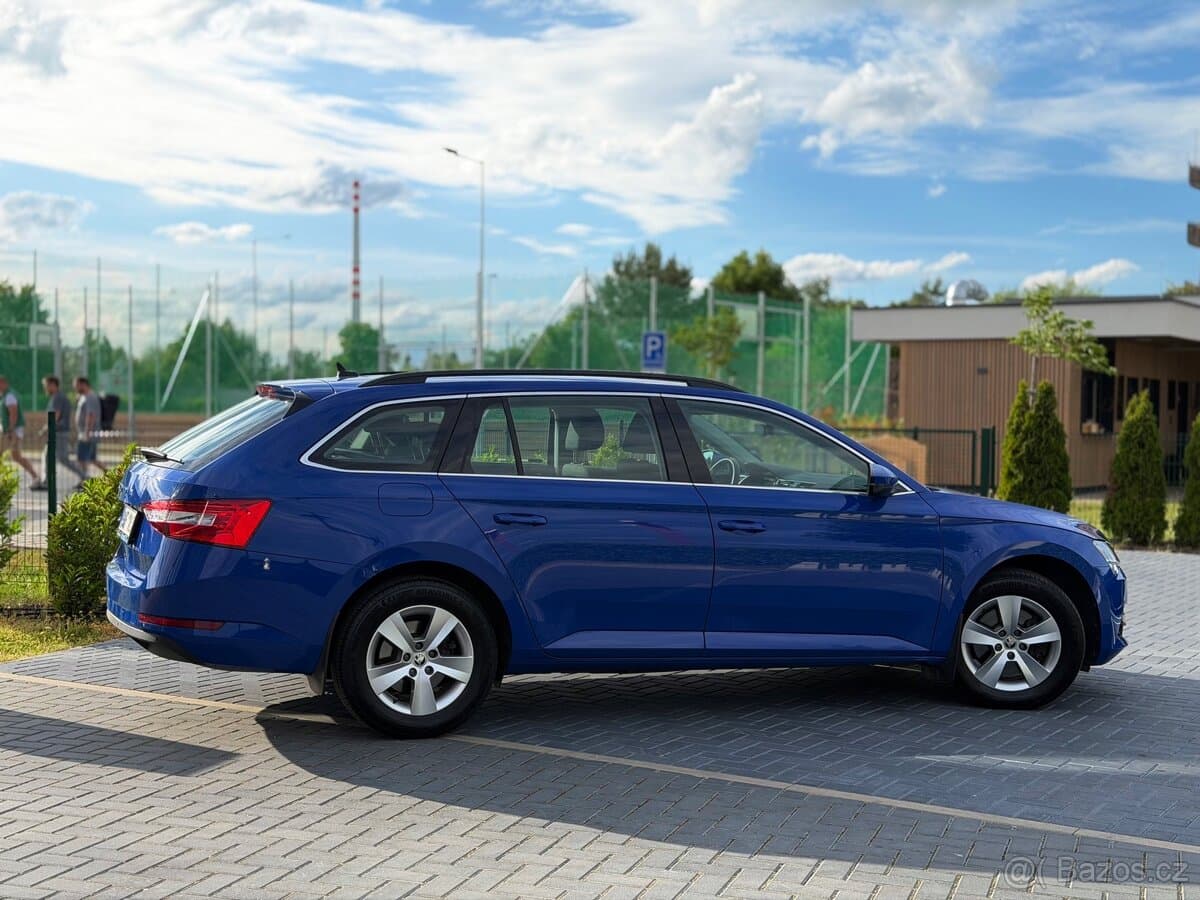 2022 Škoda SUPERB - 5