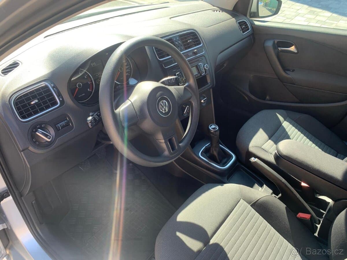 2009 Volkswagen POLO - 5
