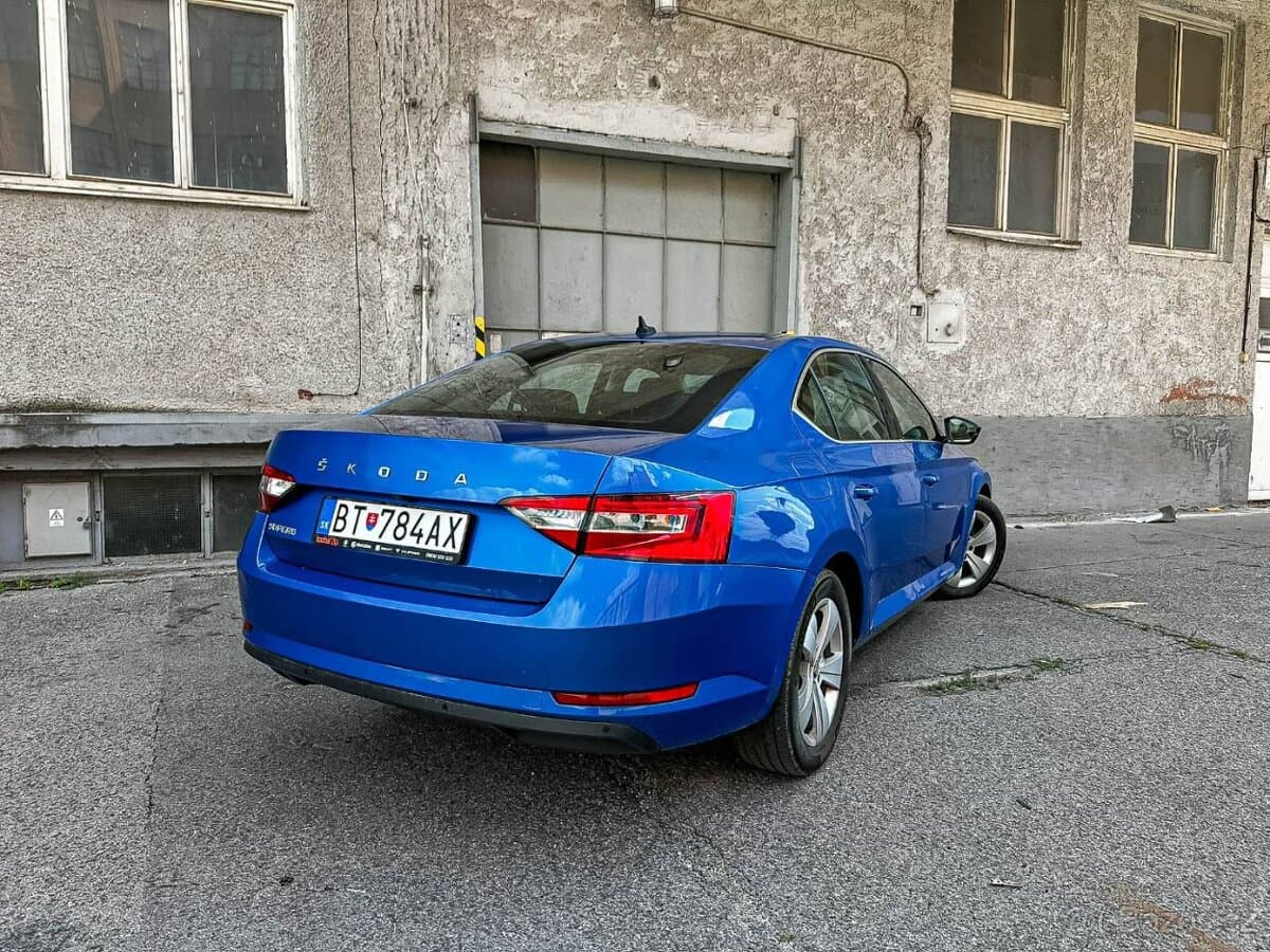 2020 Škoda SUPERB - 5