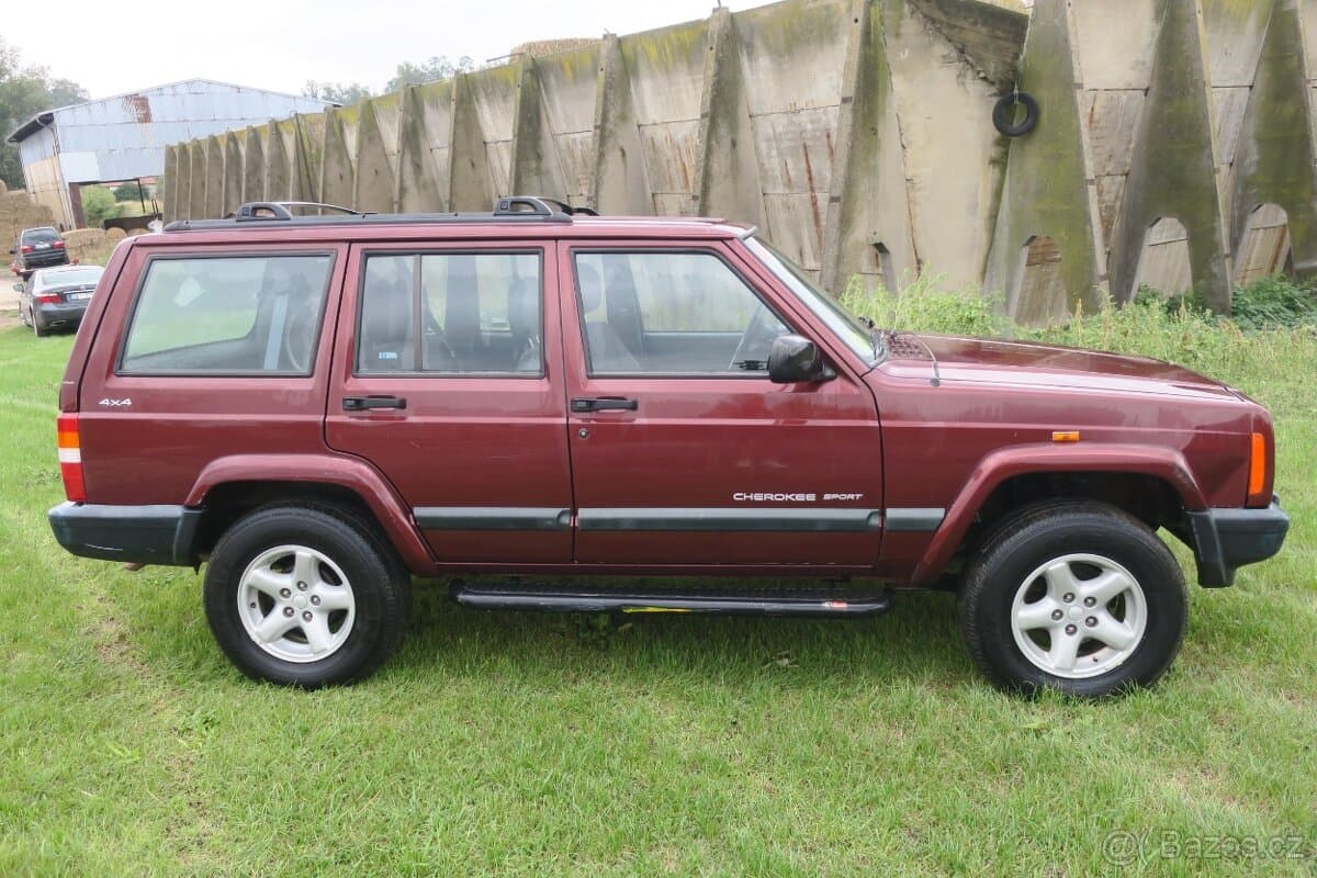 2001 Jeep CHEROKEE - 5
