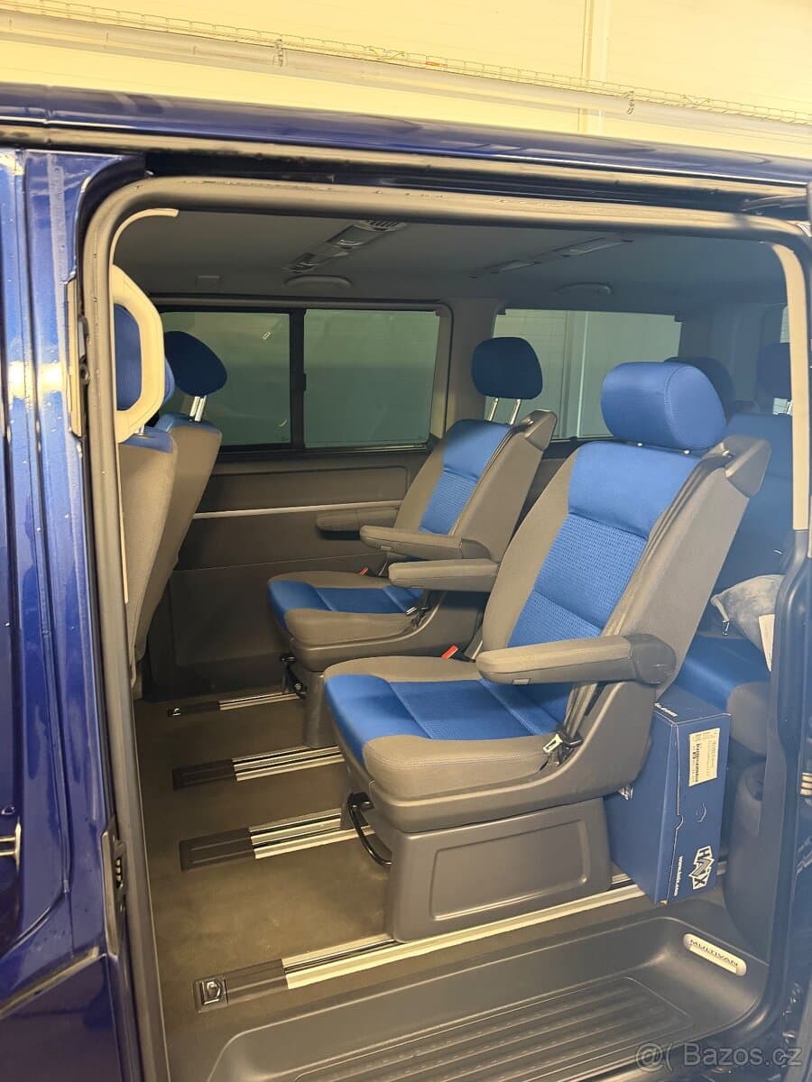Volkswagen MULTIVAN - 5
