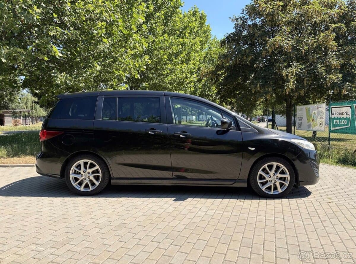 2011 Mazda 5 - 5