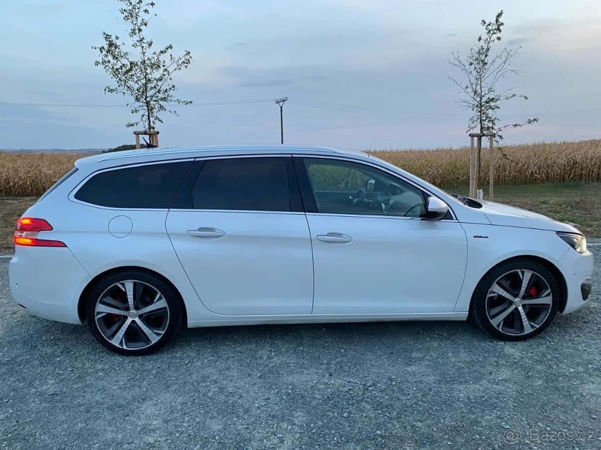2014 Peugeot 308 - 5
