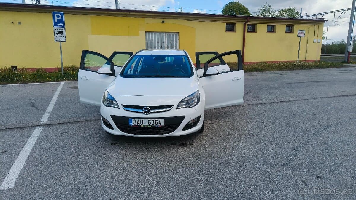 2013 Opel ASTRA - 5
