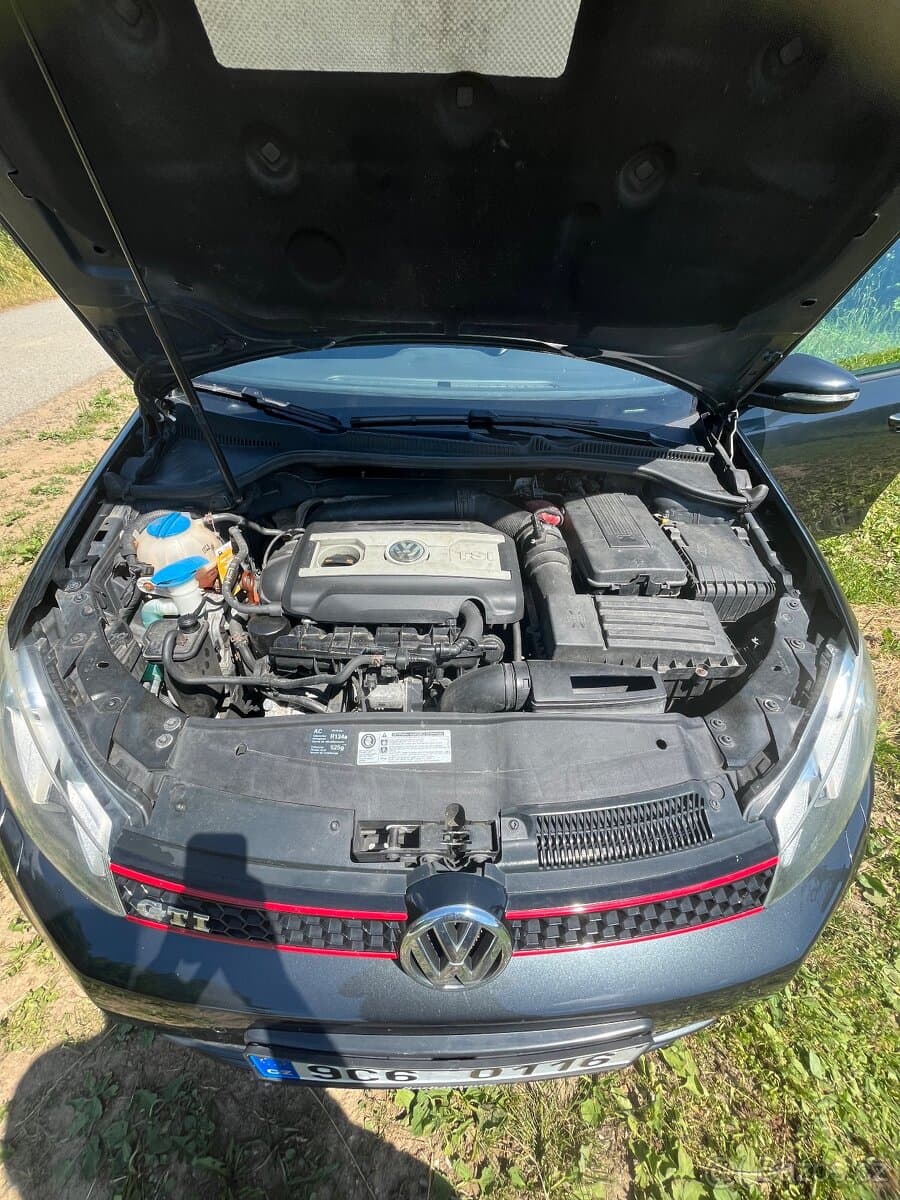 2010 Volkswagen GOLF - 5