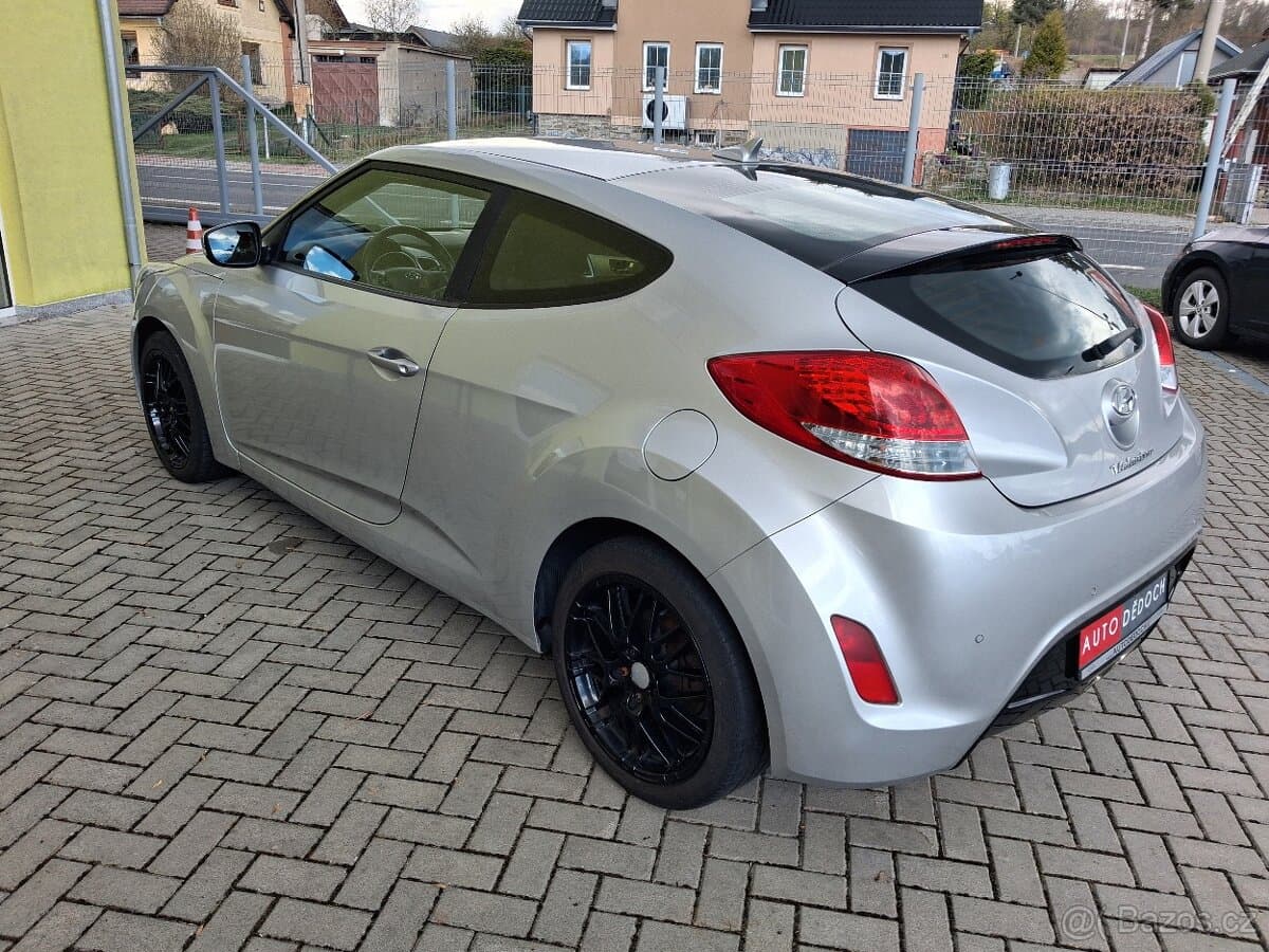2011 Hyundai VELOSTER - 5