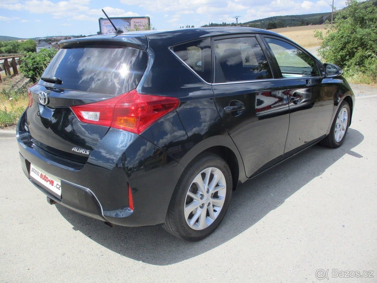 2013 Toyota AURIS - 5