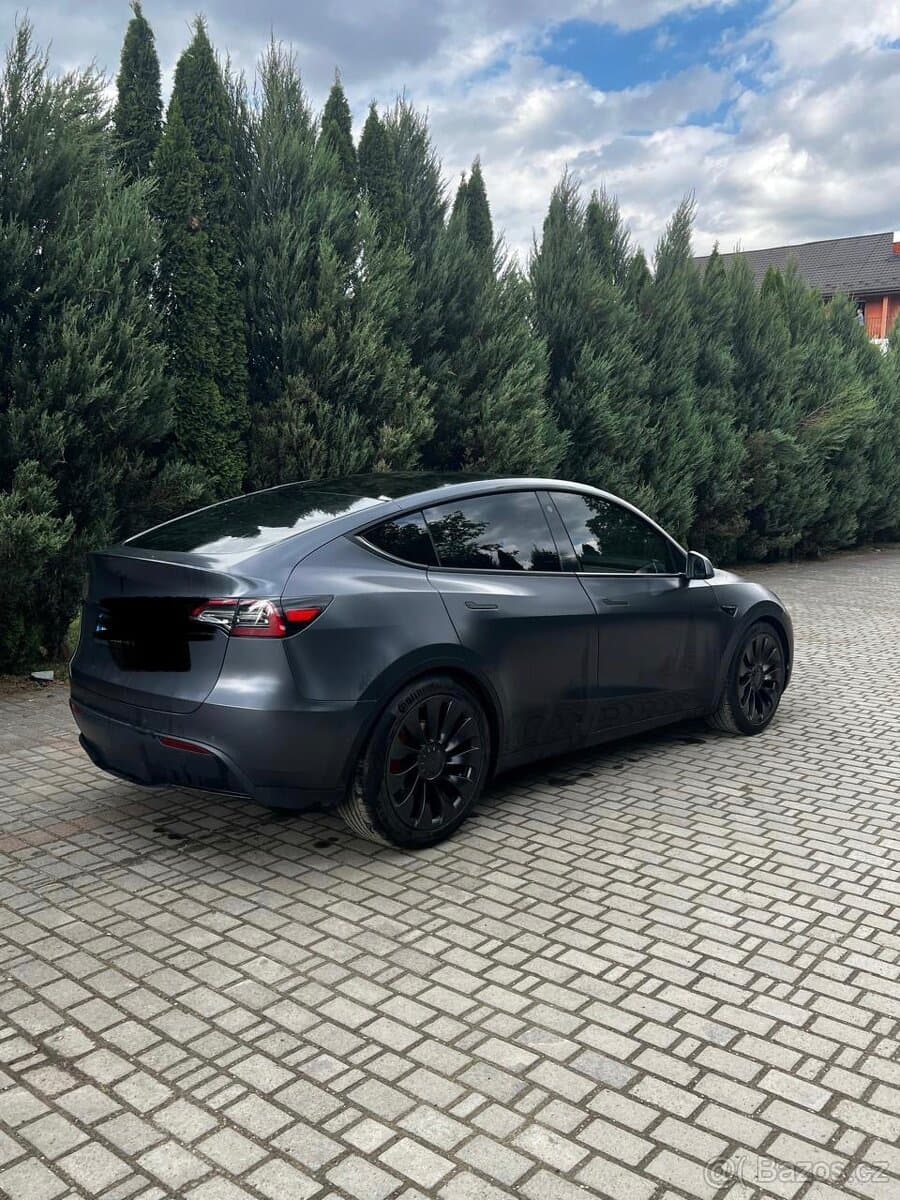 2022 Tesla MODEL Y - 5