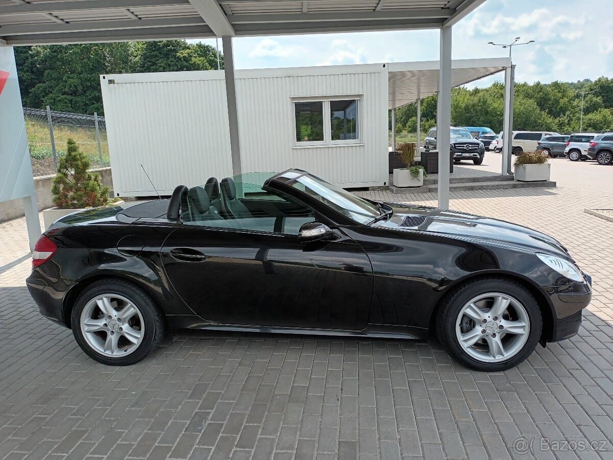 2004 Mercedes-Benz SLK - 5